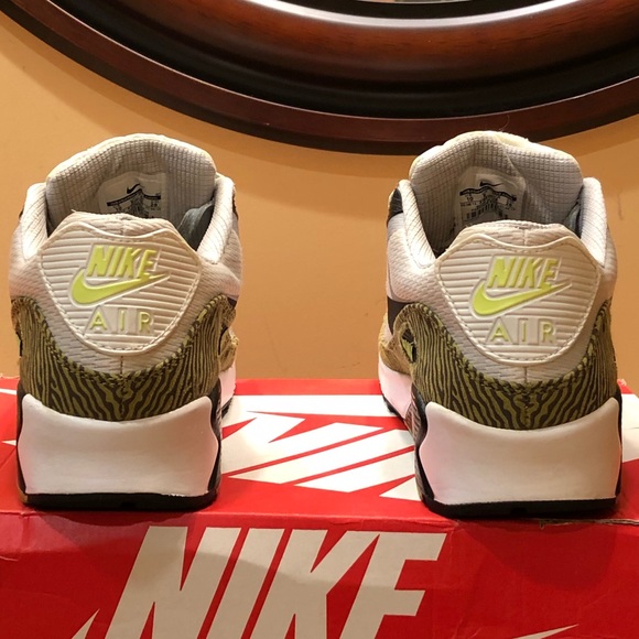 Nike Air Max 90 CMFT PRM Tape Reflective Sneakers - Picture 5 of 8